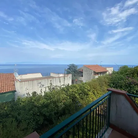 Valenza Apartment